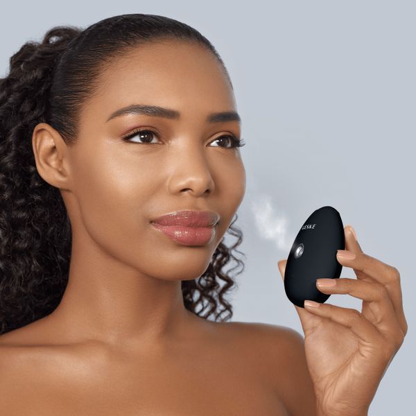 Электронный освежитель для увлажнения лица GESKE Facial Hydration Refresher 4в1 black HB0168 фото