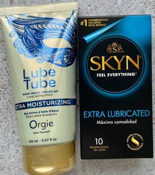 Набір Skyn Exstra Lube 10 штук + LUBE TUBE XTRA, 150 мл ORGIE SOS1101 фото